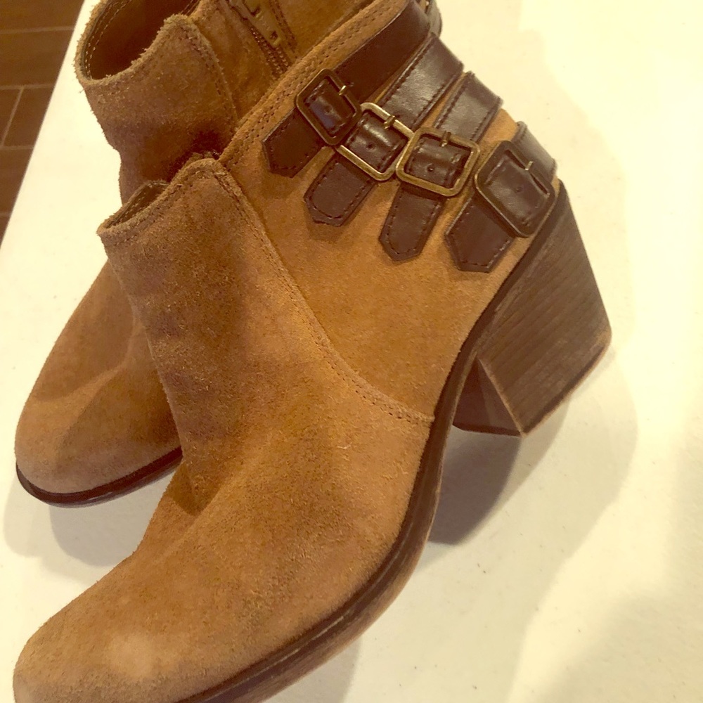 🇺🇸 Crown Vintage Ankle Boots, Savagely Beautiful